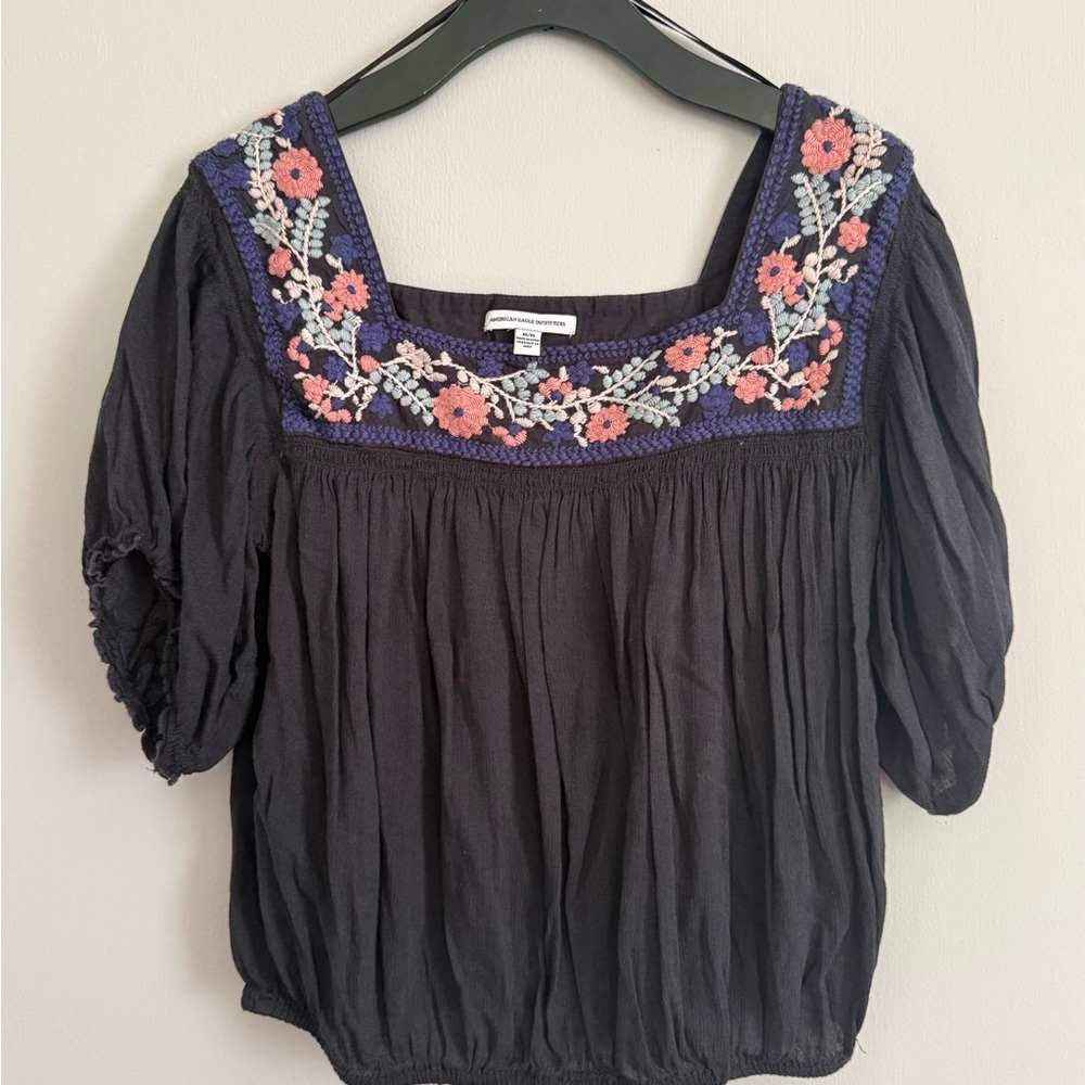 American Eagle Outfitters Black Puff Sleeve Blouse with Ruched Embellishments